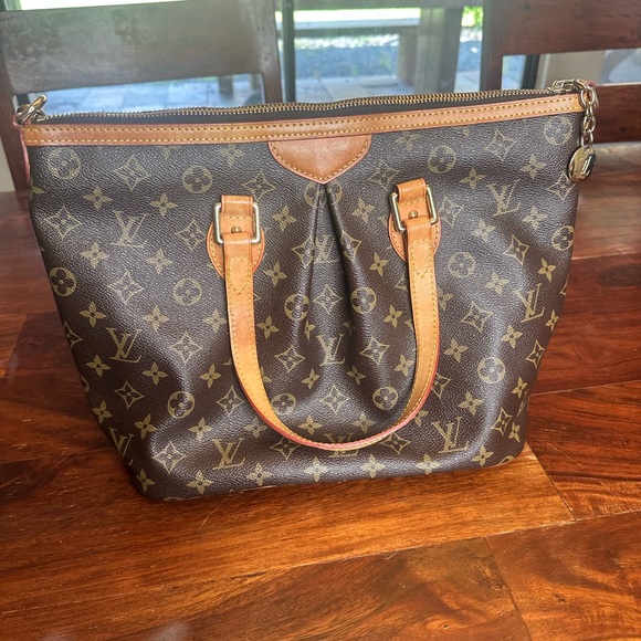 Authentic Louis Vuitton Palermo bag. - Picture 5 of 12